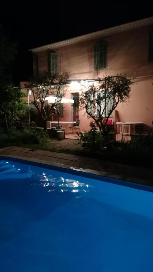 Lolifan En Provence Bed & Breakfast Бриньол Екстериор снимка